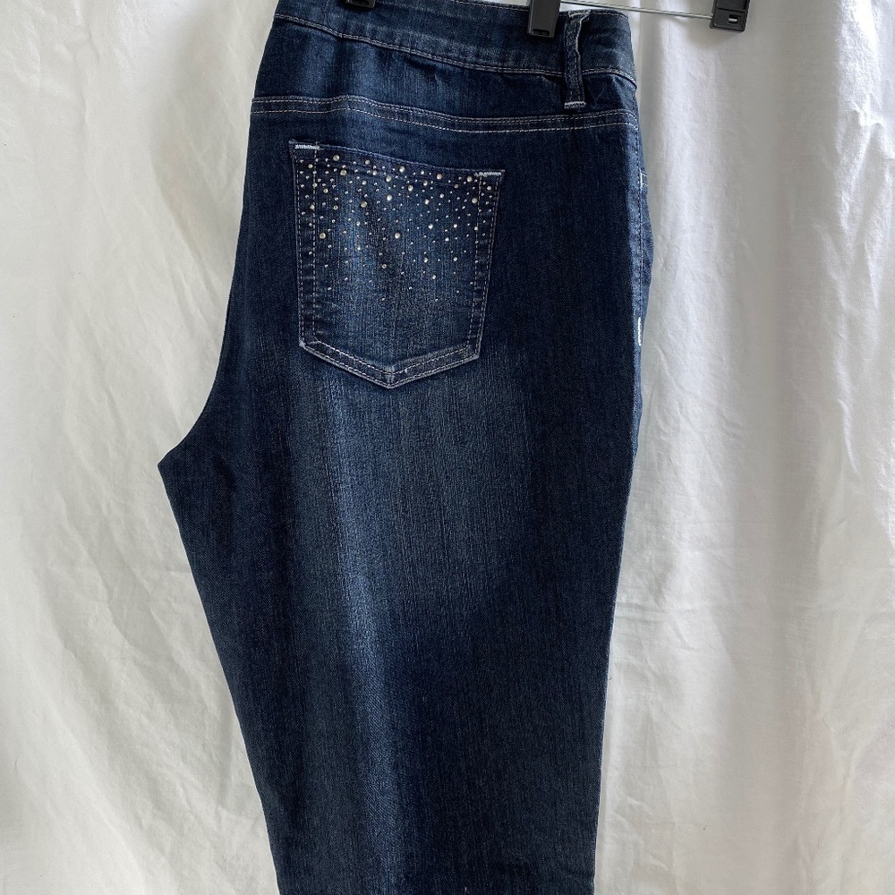 NWOT Rhinestone studded Jean's - Women's - Size: 32 - Picture 8 of 12